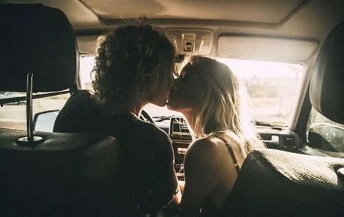 车壁纸欧美情侣图片,浪漫瞬间,定格爱情风景